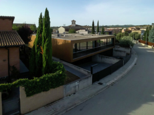 2 Cases unifamiliars aparellades