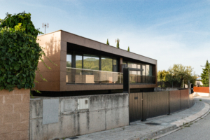 2 Cases unifamiliars aparellades